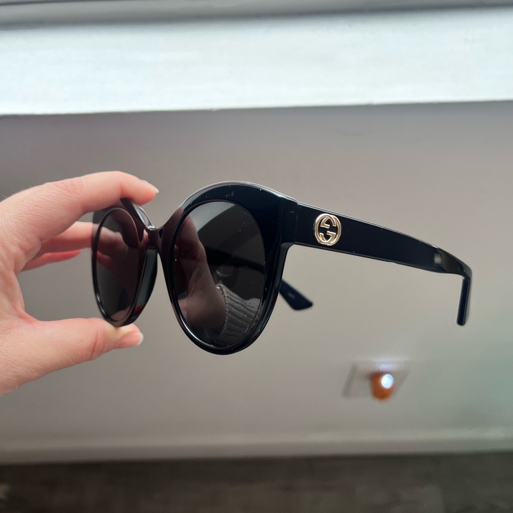 Gucci cat eye sunglasses